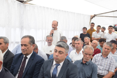 Rayon İcra Hakimiyyətinin başçısı İlqar Mahmudov Küsnət kəndində səyyar vətəndaş qəbulu keçirilib.