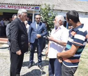 Qacar Zeyid kəndində səyyar vətəndaş qəbulu keçirilib.