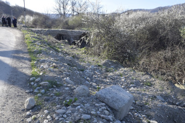 Rayon İcra Hakimiyyətinin başçısı sel sularının yaratdığı fəsadlarla yerində tanış olub.