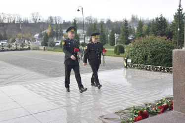 Ədliyyə işçilərinin peşə bayramı günü qeyd olunmuşdur.
