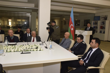 Qubada “Ümummilli Lider Heydər Əliyev müstəqil Azərbaycan Konstitusiyasının müəllifidir” mövzusunda dəyirmi masa keçirilib.