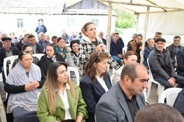 İlqar Mahmudov Aşağı Atuc kənd inzibati ərazi dairəsinin Susayqışlaq kəndində vətəndaşların səyyar qəbulunu keçirmişdir.