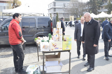 “Quba Meydanı” parkının qarşısında Novruz və Ramazan bayramları münasibətilə yarmarka fəaliyyətə başlayıb.