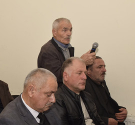 Küpçal kəndində səyyar vətəndaş qəbulu keçirildi.