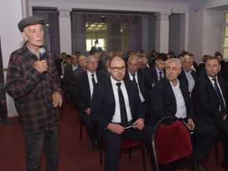 Qubada səyyar vətəndaş qəbulları davam etdirilir.