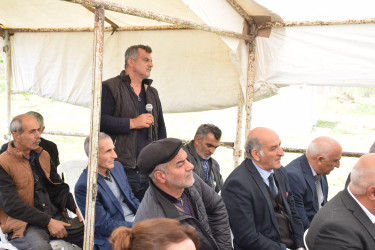 İlqar Mahmudov Aşağı Atuc kənd inzibati ərazi dairəsinin Susayqışlaq kəndində vətəndaşların səyyar qəbulunu keçirmişdir.