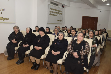 Quba Rayon Tarix-Diyarşünaslıq Muzeyinin akt zalında 44 günlük Vətən Müharibəsi şəhidi Hacıyev Aydəmir Sənan oğlunun xatirəsinə həsr olunmuş tədbir keçirilmişdir.