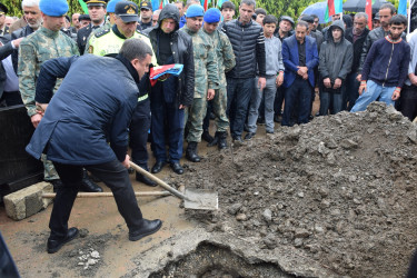 Birinci Qarabağ müharibəsində itkin düşmüş şəhid Elşən Ərzumanovun dəfn mərasimi olub.