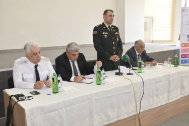 Pirvahid kəndində səyyar vətəndaş qəbulu keçirilib.
