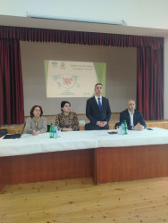 “Sağlam gənclik sağlam cəmiyyətin əsasıdır” adlı maarifləndirci seminar keçirilmişdir.