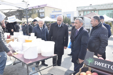 “Quba Meydanı” parkının qarşısında Novruz və Ramazan bayramları münasibətilə yarmarka fəaliyyətə başlayıb.