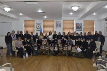 Quba Rayon Tarix-Diyarşünaslıq Muzeyinin akt zalında 44 günlük Vətən Müharibəsi şəhidi Hacıyev Aydəmir Sənan oğlunun xatirəsinə həsr olunmuş tədbir keçirilmişdir.