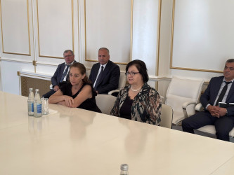 Quba Rayon İcra Hakimiyyətinin başçısı İlqar Mahmudovun vətəndaş qəbulları davam edir.