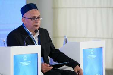 Qubada keçirilən “Dini ekstremizmə qarşı mübarizə və müasir çağırışlar” mövzusunda regional konfrans işini panel sessiyalarla davam etdirib.