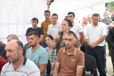 Rayon İcra Hakimiyyətinin başçısı İlqar Mahmudov Küsnət kəndində səyyar vətəndaş qəbulu keçirilib.