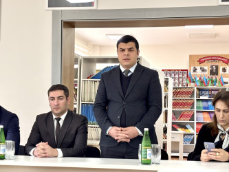 “Uşaq hüquqlarının müdafiəsi üzrə ayrı-ayrı sahələrdə mütəxəssis hazırlığının təmin edilməsi “ istiqamətində dəyirmi masa ətrafında maarifləndirici təlim keçirilmişdir.