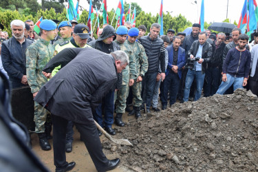 Birinci Qarabağ müharibəsində itkin düşmüş şəhid Elşən Ərzumanovun dəfn mərasimi olub.