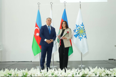 Qubada Ümummilli Lider Heydər Əliyevin anadan olmasının 103-cü ildönümünə həsr olunmuş konfrans keçirilmişdir.