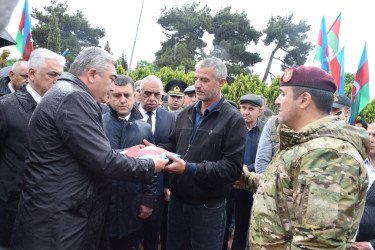 Birinci Qarabağ müharibəsində itkin düşmüş şəhid Elşən Ərzumanovun dəfn mərasimi olub.