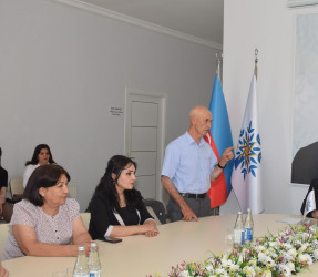 Qubada Ulu Öndər Heydər Əliyevin Azərbaycanda ilk dəfə siyasi hakimiyyətə gəlişi ilə əlaqədar tədbir keçirilib.