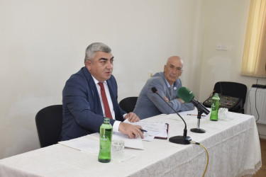 Hacıqaib kəndində sakinlərin müraciətləri yerində dinlənilib.