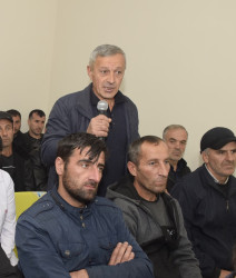İspik kəndində növbəti səyyar vətəndaş qəbulu keçirilib.