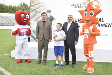 12 yaşadək futbolçular arasında III “Ulduz Cup” beynəlxalq futbol turnirinin final oyunu keçirilib.