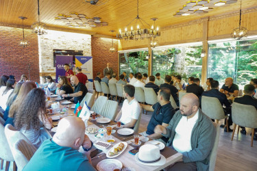 Biznes Mərkəzi Klubunun nümayəndələri Quba rayonuna işgüzar səfər etmişdir.