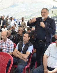 Qarxun kəndində vətəndaşlarla səyyar qəbul keçirilib.