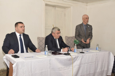 Üçgün kəndində səyyar vətəndaş qəbulu keçirilib.