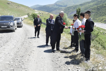 Yerfi kəndində vətəndaşlarla səyyar qəbul keçirildi.