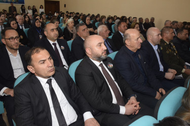 Vətən müharibəsi şəhidi, kapitan Məlikov Aqil Niyaz oğlunun xatirəsinə həsr olunmuş “Vətənə sədaqətin və hərbi şərəfin rəmzi olan həyat: Şəhid kapitan Aqil Məlikovun qəhrəmanlıq yolu” adlı anım tədbiri keçirilmişdir.