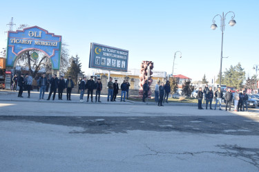 Xocalı soyqırımı qurbanlarının xatirəsi bir dəqiqəlik sükutla yad edilmişdir