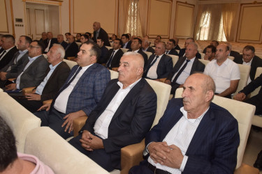 Qubada kənd təsərrüfatı, balıqçılıq və akvakultura məhsullarının istehsalı və emalı sahələrinin inkişafı ilə bağlı sahibkarlarla görüş keçirilib.