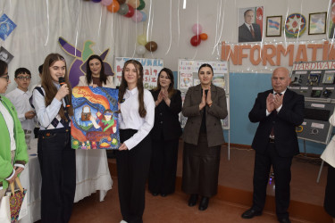 Hikmət Hüseynov adına 4 nömrəli humanitar fənlər təmayüllü məktəb-liseydə “Rəqəmsal Dünya” adlı tədbiri keçirilmişdir.