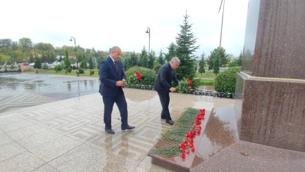 Azərbaycan energetiklərinin peşə bayramı günü qeyd edildi.