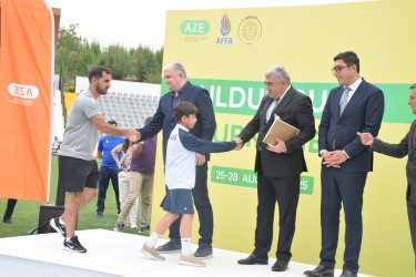 “Neftçi” futbol klubu  II “Ulduz Cup” beynəlxalq turnirinin qalibi olub.