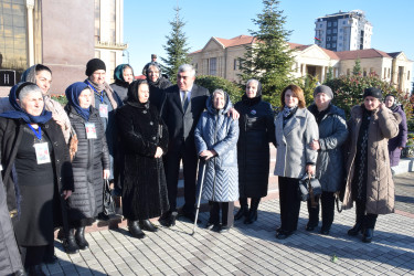 12 Dekabr - Ümummilli Lider Heydər Əliyevin anım günü.