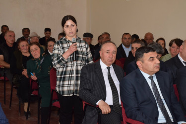 İlqar Mahmudov Susay kəndində vətəndaşların səyyar qəbulunu keçirmişdir.