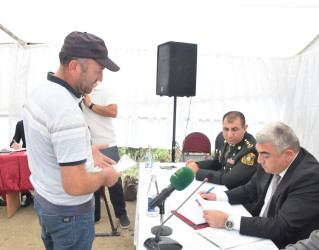 Rayon İcra Hakimiyyətinin başçısı İlqar Mahmudov Küsnət kəndində səyyar vətəndaş qəbulu keçirilib.