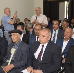 Qonaqkənd qəsəbəsində səyyar vətəndaş qəbulu keçirilib.