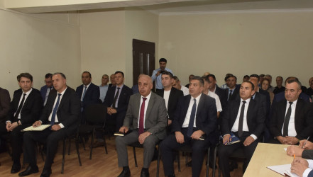 İspik kəndində səyyar vətəndaş qəbulu keçirilib.