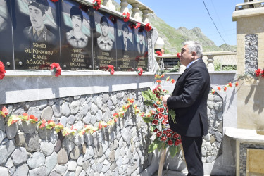 Yerfi kəndində vətəndaşlarla səyyar qəbul keçirildi.