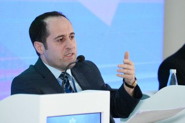 Qubada keçirilən “Dini ekstremizmə qarşı mübarizə və müasir çağırışlar” mövzusunda regional konfrans işini panel sessiyalarla davam etdirib.