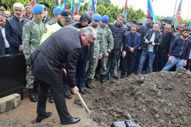 Birinci Qarabağ müharibəsində itkin düşmüş şəhid Elşən Ərzumanovun dəfn mərasimi olub.