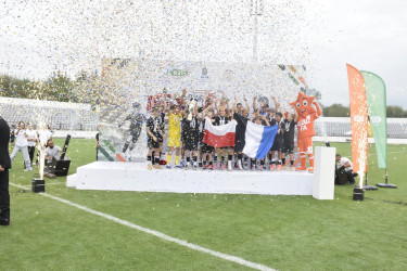 12 yaşadək futbolçular arasında III “Ulduz Cup” beynəlxalq futbol turnirinin final oyunu keçirilib.