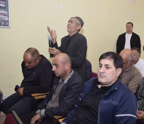 Rayon İcra Hakimiyyətinin başçısı Quba rayonunun Paşaoba kəndində vətəndaşların səyyar qəbulunu keçirib.