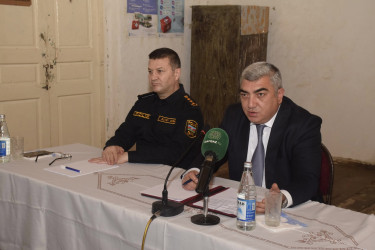 Çiçi kəndində səyyar vətəndaş qəbulu keçirilib.