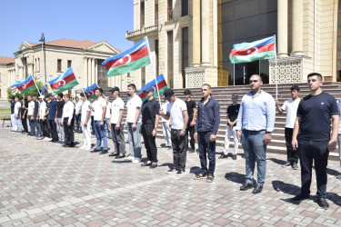 Qubada həqiqi hərbi xidmətə yola salınan çağırışçıların təntənəli yolasalma mərasimi keçirilib.