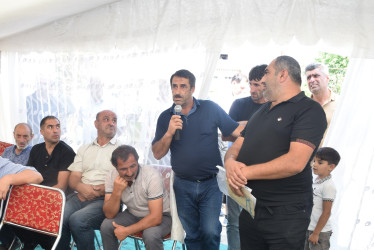 Birinici Nügədi kəndinin “Almazqazmalar” yaşayış məntəqəsində vətəndaşların səyyar qəbulu keçirildi